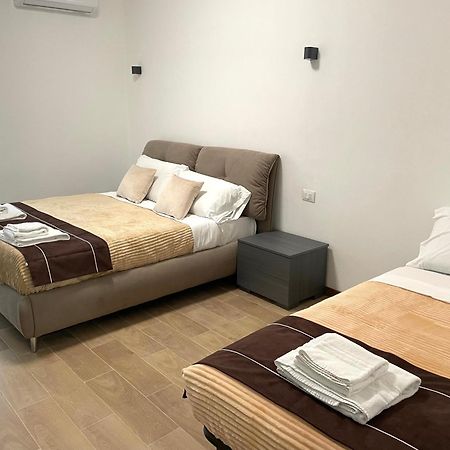 Fiera Rooms Verona Buitenkant foto