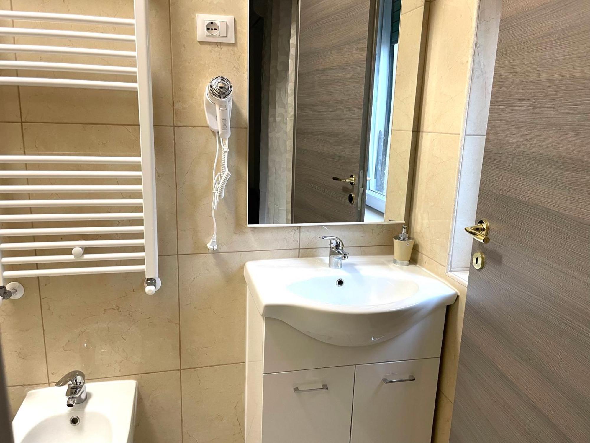 Fiera Rooms Verona Buitenkant foto